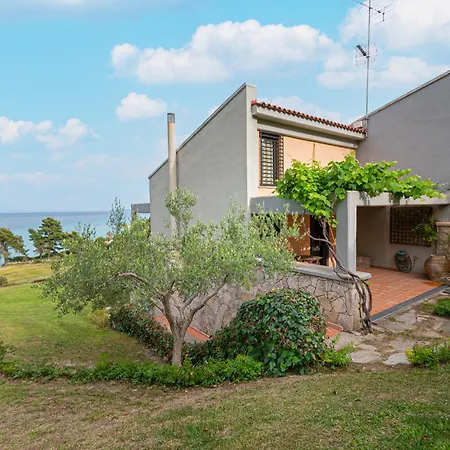 Kassandra With Shared Pool By Rentalspro - Halkidiki Villa *