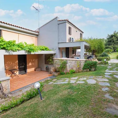Villa Kassandra With Shared Pool By Rentalspro - Halkidiki